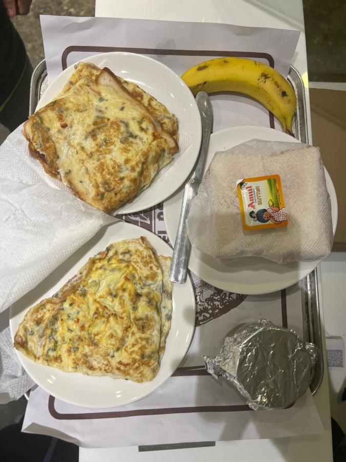 Hotel Aston كولكاتا المظهر الخارجي الصورة